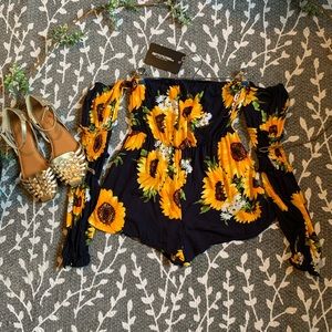 NWT PrettyLittleThing Sunflower Bardot Romper🌻